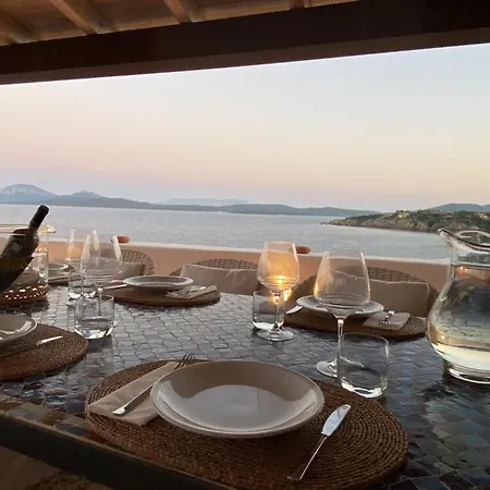 Design Overlooking The Bay شقة بورتو روتوندو