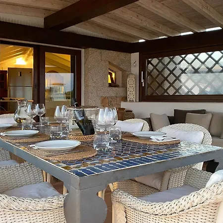 Design Overlooking The Bay شقة *