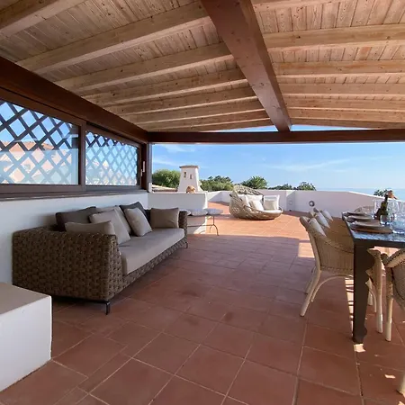 Design Overlooking The Bay بورتو روتوندو
