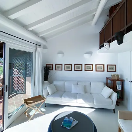 Design Overlooking The Bay * بورتو روتوندو