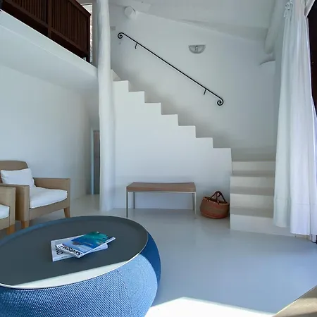 Design Overlooking The Bay
