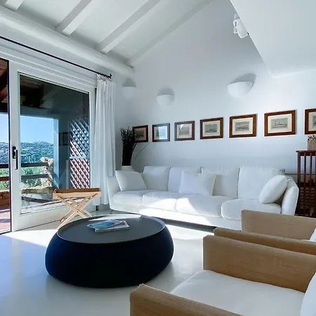 Design Overlooking The Bay *